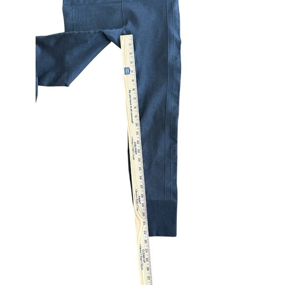 Lululemon Leggings Size 6 Gray Stretch Comfort Gym Workout - Picture 6 of 6